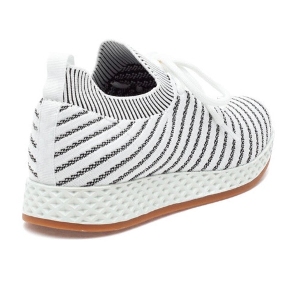NWT/B J/Slides OPY Urban Sport Sneaker White-Black Women's 6M - Picture 3 of 10